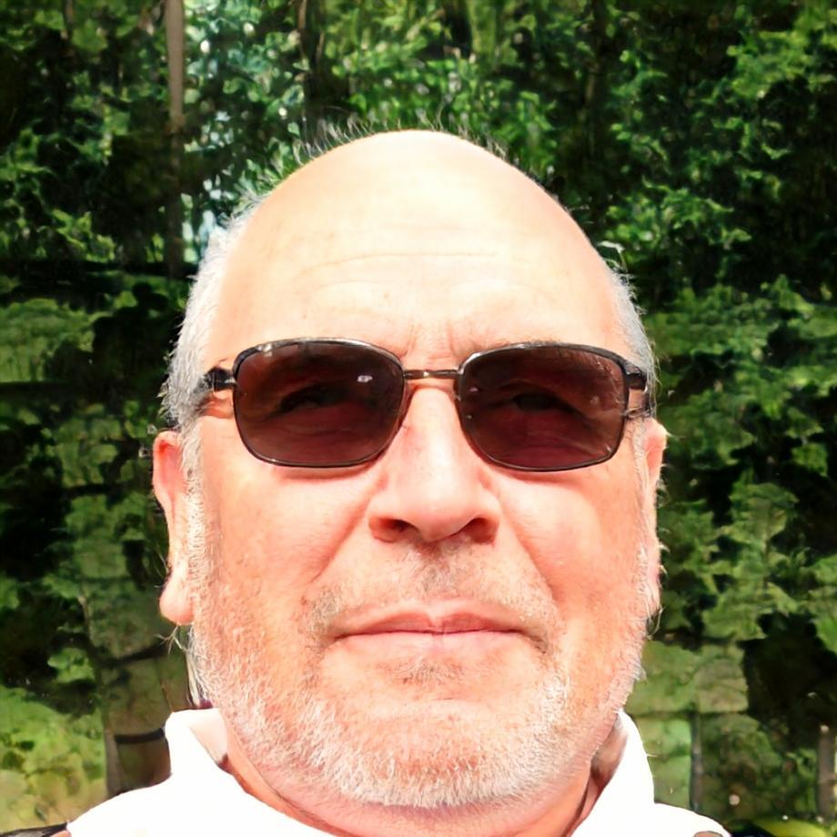 Portrait de Flavien Dubreuil, responsable pédagogique chez pagevtivainovi